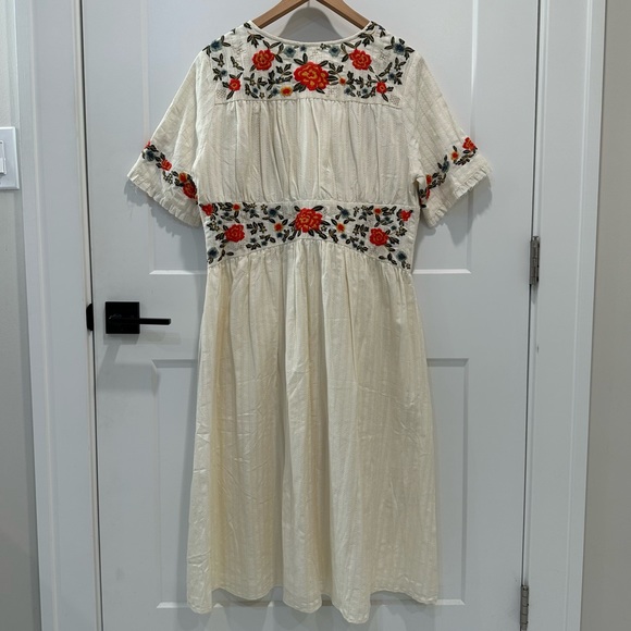 NWT Roolee Embroidered Floral V Neck MIDI Dress Size XXL - Picture 10 of 13